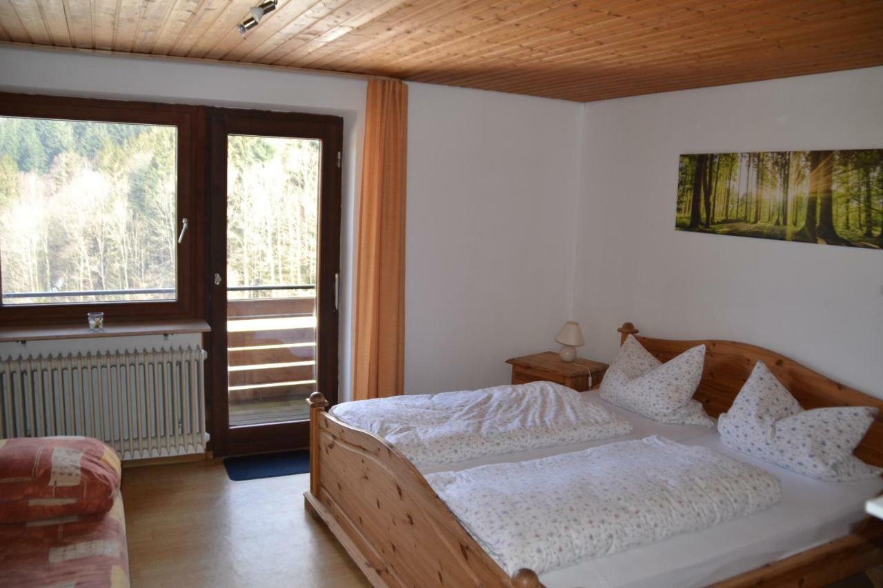 Pension Schonbrunn Бюль Екстер'єр фото
